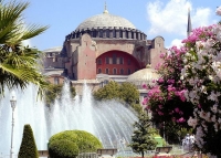 Стамбул признан самым романтичным городом мира