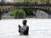 Столица Чехии уходит под воду