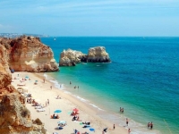 Большое количество пляжей Португалии завершили купальный сезон 