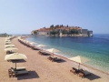 Черногория не перестает радовать туристов чистыми пляжами 